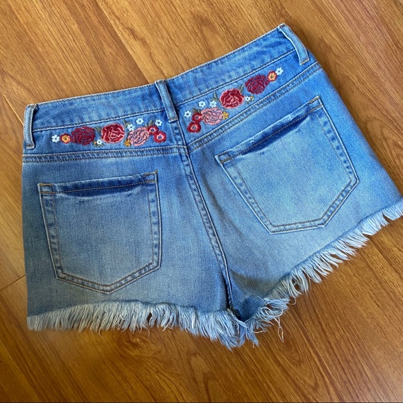 F21 High Waisted Festival Shorts - Picture 4 of 6